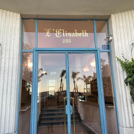 Palais Elisabeth Promenade Des *