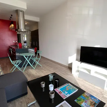 Palais Elisabeth Promenade Des